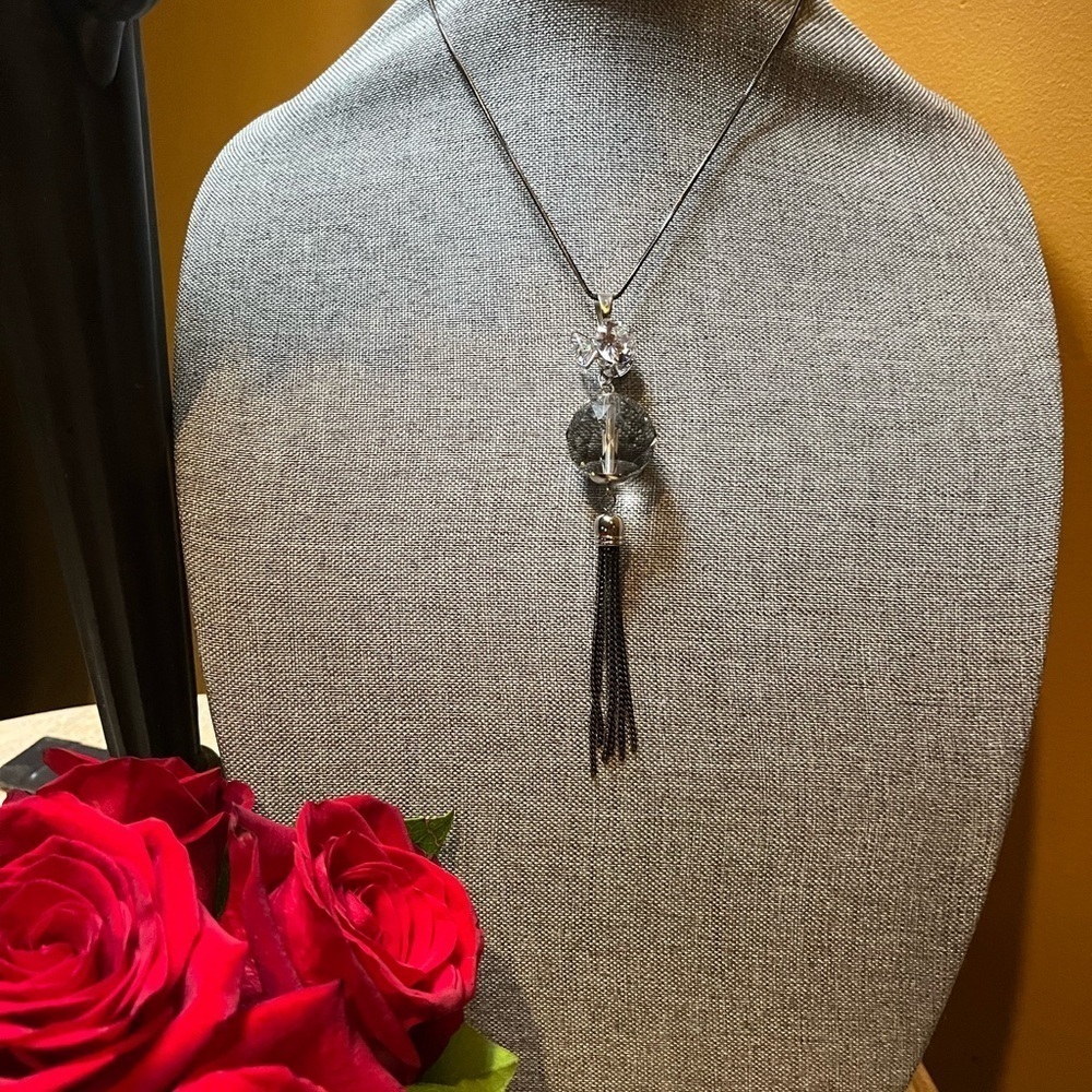 Crystal /Tassel Necklace - Picture 2 of 4